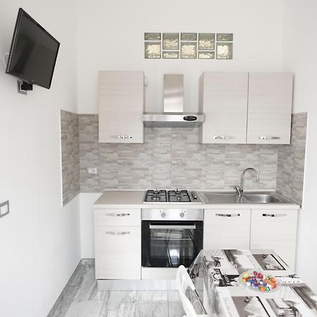 Central Luxury Apartment Aeroporto di Catania Fontana Rossa Esterno foto